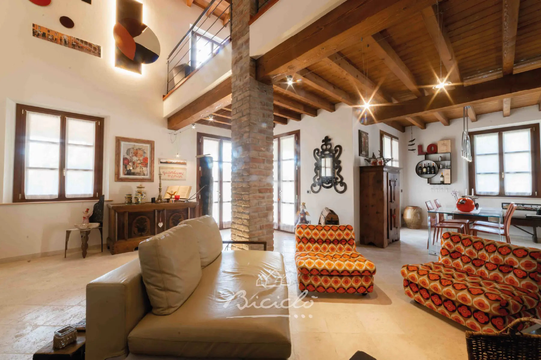 Soggiorno con divano e poltrone Biciclo Country House - Villa indipendente a Ferrara