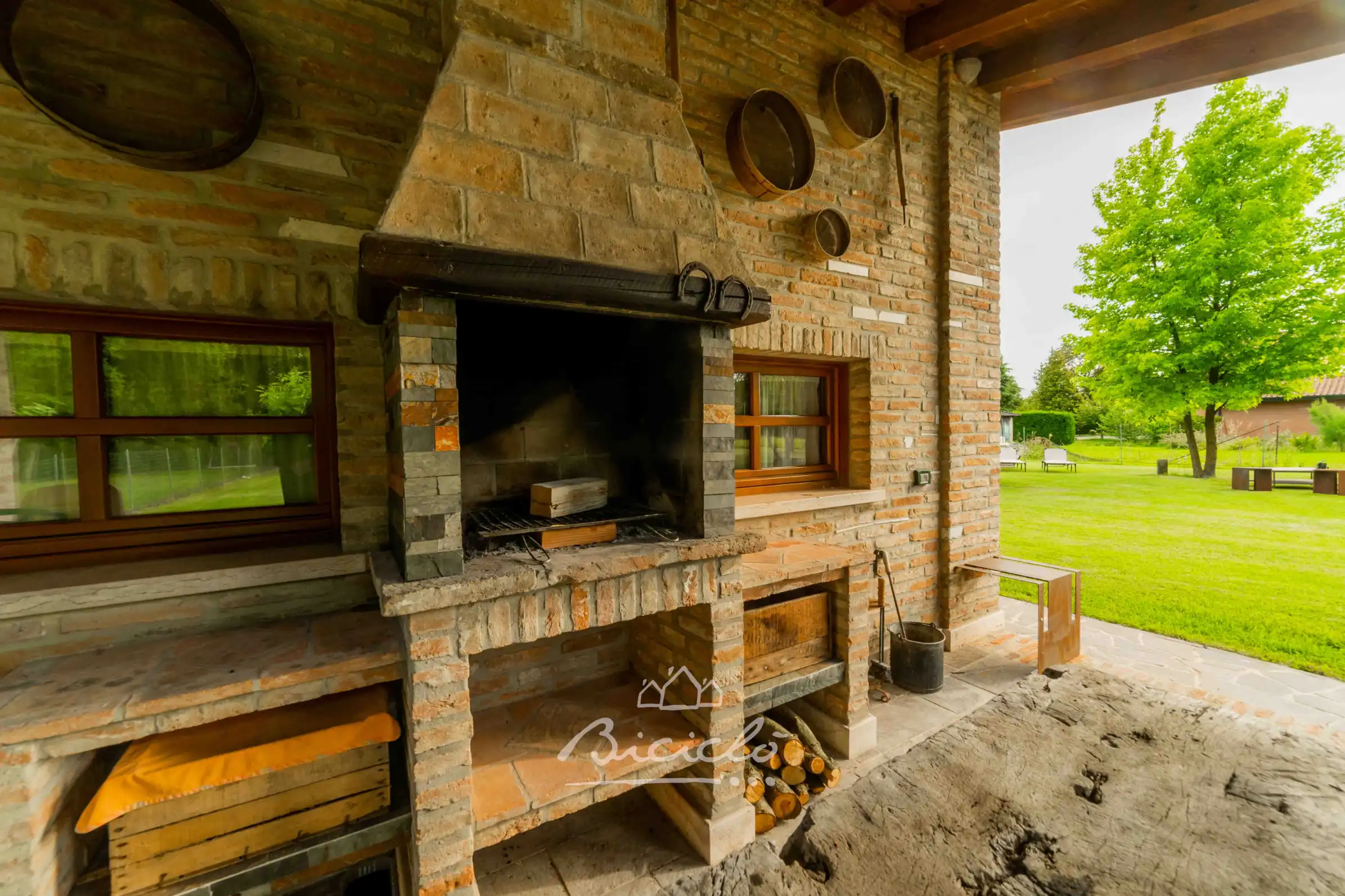 Portico Biciclo Country House Ferrara